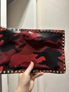 Valentino Red /cameo Leather Rockstud Clutch - Picture 1 of 7