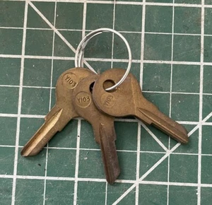 3 Keys Y103 Lot Uncut Brass Keys Lock Smith New Ilco Blank File Utility Switch - Picture 1 of 1