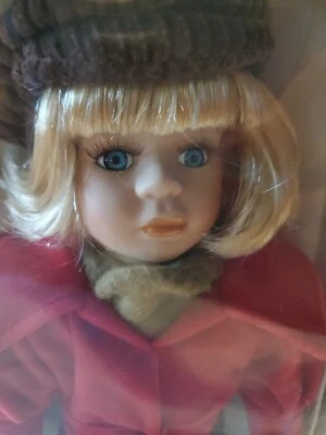 Muñeca rubia masculina porcelana bisque fina elección de coleccionista Y17200AA invierno/X-Mas Foto 1 de 4