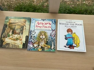 Winnie The Pooh Aesop’s Fables Traditional Fairy Tale Book Bundle - Picture 1 of 7