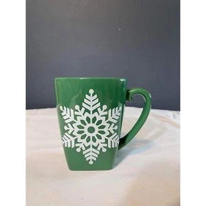 Bath & Body Works Green White Snowflakes Coffee Tea Mug Cup - Picture 1 of 6