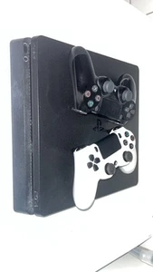 PlayStation 4 Slim, 1TB, Schwarz, Inkl. 2 Controller, Ladekabel Und Ea Fc 24 - Bild 1 von 6