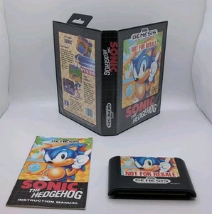 Sonic The Hedgehog (Sega Genesis, 1991) w/ manual & case - Picture 1 of 17