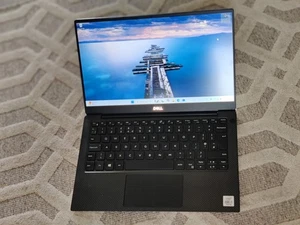 DELL XPS 13 7390 i7-10510U @1,8 GHz, 16 GB DDR4, 512 GB SSD, FHD. - Foto 1 di 2