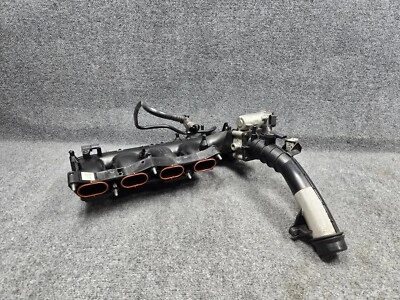 Mercedes CLA250 2014-2018 2,0 L L L4 motor colector de admisión de aire OEM Foto 1 de 4