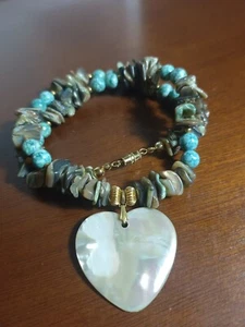 VTG Ocean Heart Shell Pendant Necklace Combine With Turquoise Color Stone - Picture 1 of 10