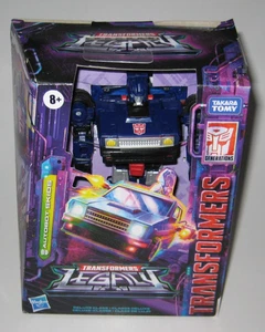 TRANSFORMERS LEGACY AUTOBOT SKIDS BRAND NEW - Picture 1 of 4