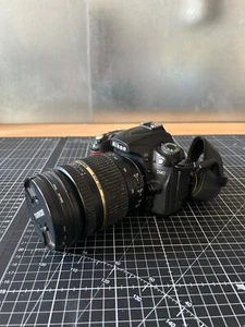 Nikon D90 + Tamron SP 17-50mm f/2.8 - Picture 1 of 6