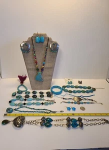 16 piece LOT Modern COSTUME JEWELRY Turquoise Boho,earrings,bracelets,necklaces - Picture 1 of 12