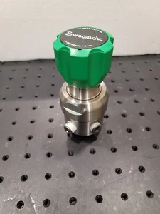 Swagelok KPR1DJB411A20000 Stainless Steel Valve - Picture 1 of 3