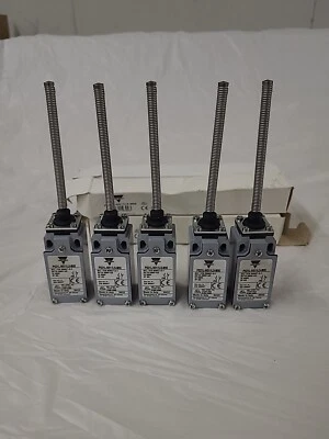 INTERRUPTOR CARLOS GAVAZZI PS21L-NS11LS-M00 paquete de 5 interruptores de límite Foto 1 de 4