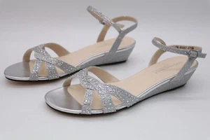 BENJAMIN TOUCH UPS SIZE 7M SILVER SPARKLE SANDALS LOW WEDGE HEEL RHINESTONES - Picture 1 of 4