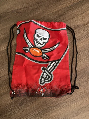 NEW Tampa Bay  Buccaneers Drawstring Bag Backpack Gym Bag Cover
