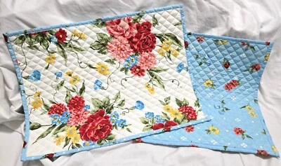 Set of 2 Pioneer Woman Sweet Rose Embroidered Reversible Placemats EUC Floral - Image 1 of 4