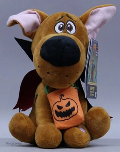Warner Brothers Halloween Animated Musical Scooby Doo Dog Plush Decoration NWT - Picture 1 of 2