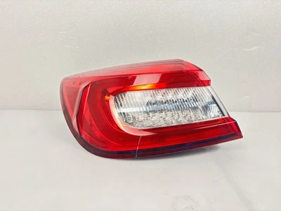 LUZ TRASERA LED CUARTO LATERAL IZQUIERDO 13-20 MASERATI QUATTROPORTE GTS Foto 1 de 4