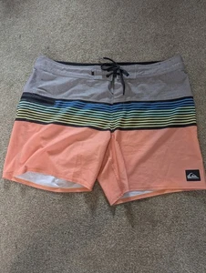Pantalones cortos de natación Quiksilver Zen Division para hombre 2XL a rayas - Imagen 1 de 11