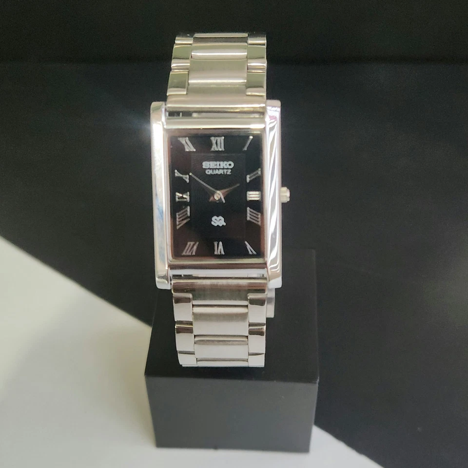 Vintage Seiko Slim Quartz Black Face Gentlemen's Wrist Watch - FREE SHIPPING - Image 1 of 4