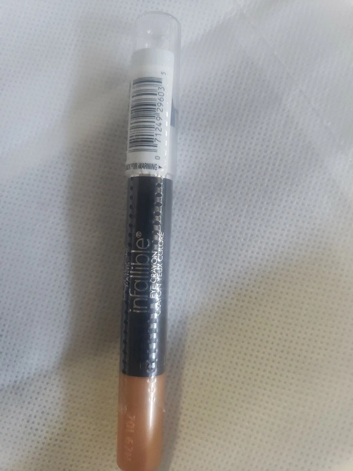 Loreal Infallible Eye Shadow Crayon - 701 Everlasting Gold