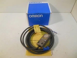 NIB Omron TL-W5E1 12 - 24VDC Proximity Switch - Picture 1 of 5
