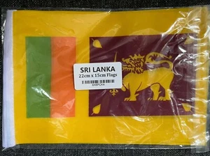 SRI LANKA Pack of 4 Mini flags 22cm x 15cm FLAG 9x6 inches - Picture 1 of 2