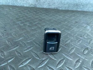 ✔MERCEDES W212 W218 E350 E550 E250 REAR WINDOW GLASS DOOR SWITCH BUTTON OEM - Picture 1 of 4