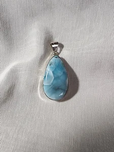 NEW NATURAL BLUE LARIMAR DOMINICAN REPUBLIC 925 STERLING SILVER JEWELRY PENDANT! - Picture 1 of 7