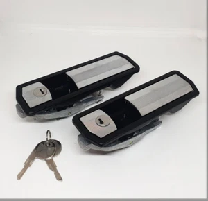 ALFA ROMEO ALFETTA GT / GTV6 - Series of door handles - Picture 1 of 1