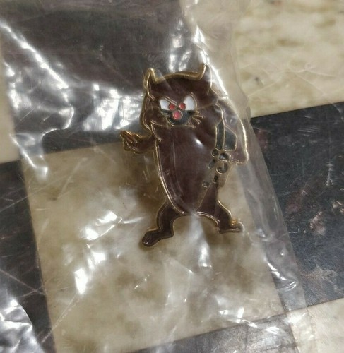 Distintivo a discesa Supreme Pins Smalto Pulsante Aggiornato Vari Anni Molte Zuppe!