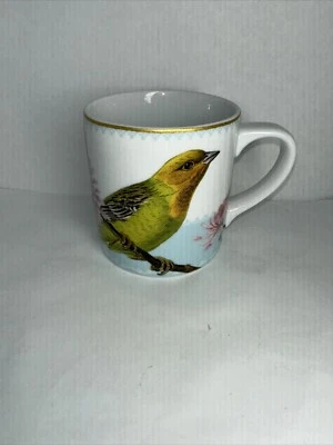 Williams Sonoma Primavera Jardín Pájaro Taza Flores y Abeja Amarillo Pinzón Rosa Mamás Foto 1 de 4