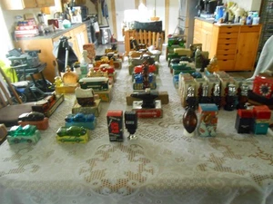 Großes Konvolut 45 verschiedene Vintage Avon Sammlerstücke, mit Originalkartons - Bild 1 von 4