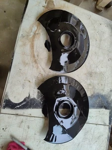 Ford Thunderbird 1965/66 sartenes antipolvo de freno de disco - Imagen 1 de 5