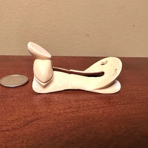 RDLC Traditional 1:9 Model Horse Scale MEXICAN CHARRO SADDLE TREE ~ Beige Resin - Picture 1 of 4