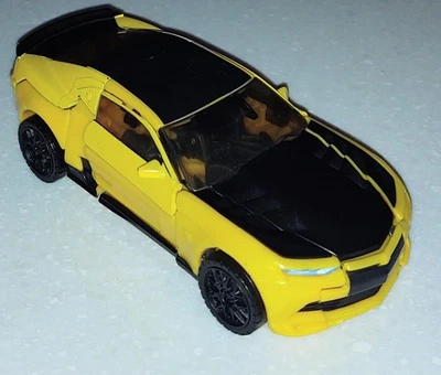 Transformers The Last Knight Bumblebee Deluxe Tlk Movie Figure *No Discs* - Image 1 of 4