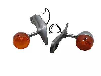 COPPIA FRECCE E SUPPORTI POSTERIORI ORIGINALI TRIUMPH THUNDERBIRD 900 1996/2000 - Image 1 of 4