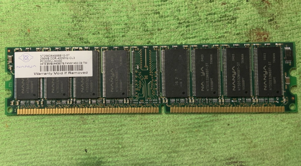 Nanya NT256D64S88B1G-5T 256MB DDR 400MHz PC3200U Desktop PC RAM Memory - Image 1 of 1