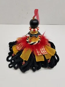 Black Tassel from Silvestri Kelly Paulk Collection Yellow Finial Red Feathers - Picture 1 of 9