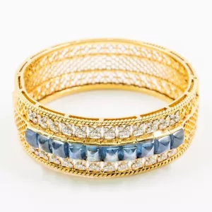23.84Ct Round Cut Diamond G/VVS2 & Blue Sapphire 18k Yellow Gold Bangle - Picture 1 of 10