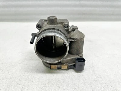 P407197 2000-2006 Audi TT carrocería del acelerador 1,8 L 06A133062C OEM Foto 1 de 4