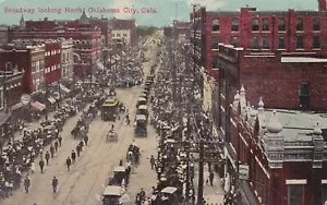 Oklahoma City, OK - Broadway guardando a nord - Foto 1 di 2