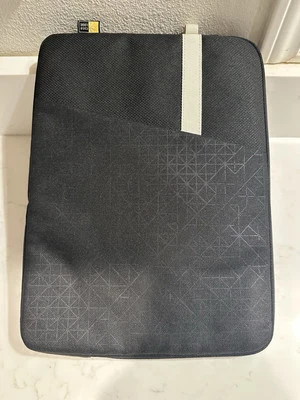 Case Logic Black Ibira Laptop/ Tablet Case fits 13” laptop - image 1 of 4