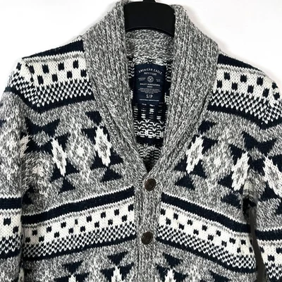 Cárdigan suéter American Eagle Fair Isle pequeño cuello chal mezcla de lana de pescador Foto 1 de 4