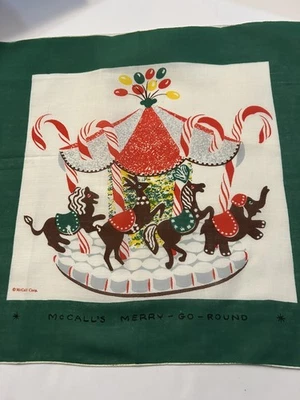 Pañuelo McCall’s Merry Go Round Foto 1 de 3