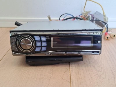 Unità principale CD autoradio ALPINE CDA-9857Ji 1DIN - Immagine 1 di 3