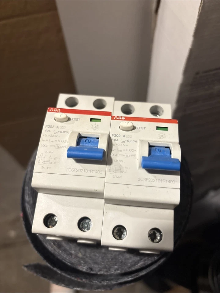 ABB F202A-40/0,03 FI-Schutzschalter Typ A, 2-polig - 40A - Bild 1 von 1