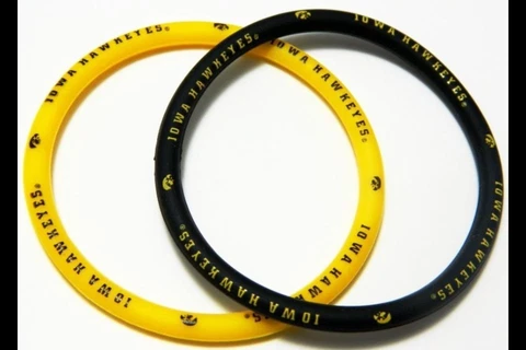 Iowa Hawkeyes Set of 2 Rubber Silicone Wristbands Bracelet New Official Licensed Cover