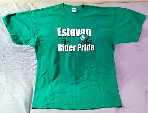 Saskatchewan Roughriders Estevan Lives Rider Pride T-Shirt Size XL Cover