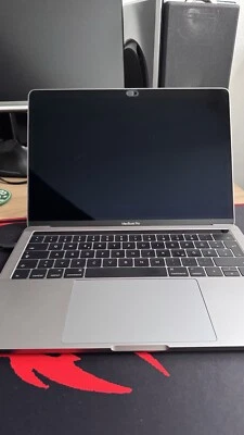 MacBook Pro 13.3 (Touchbar+ Touch-ID).  16 GB, 2.9GHz, 1TB SSD  - Bild 1 von 4