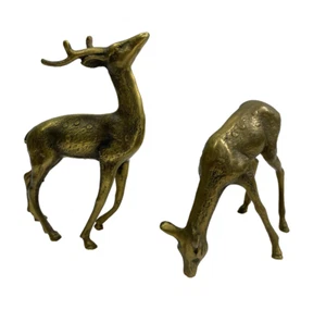 Dos estatuillas de ciervo de latón macizo cazador decoración del hogar Buck Doe comer cueva - Imagen 1 de 10