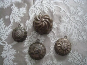 DE COLECCIÓN ~ 4 MINI MOLDES COLECCIONABLES #53 - Imagen 1 de 5